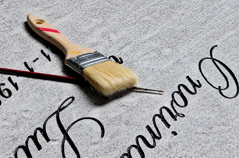 Progettazione lapide in marmo