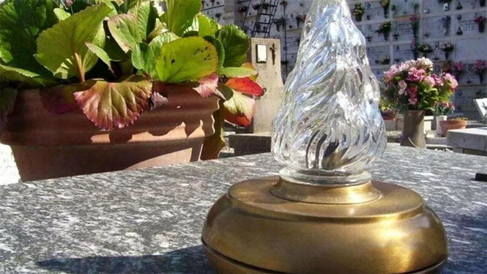 Lampade votive per lapidi